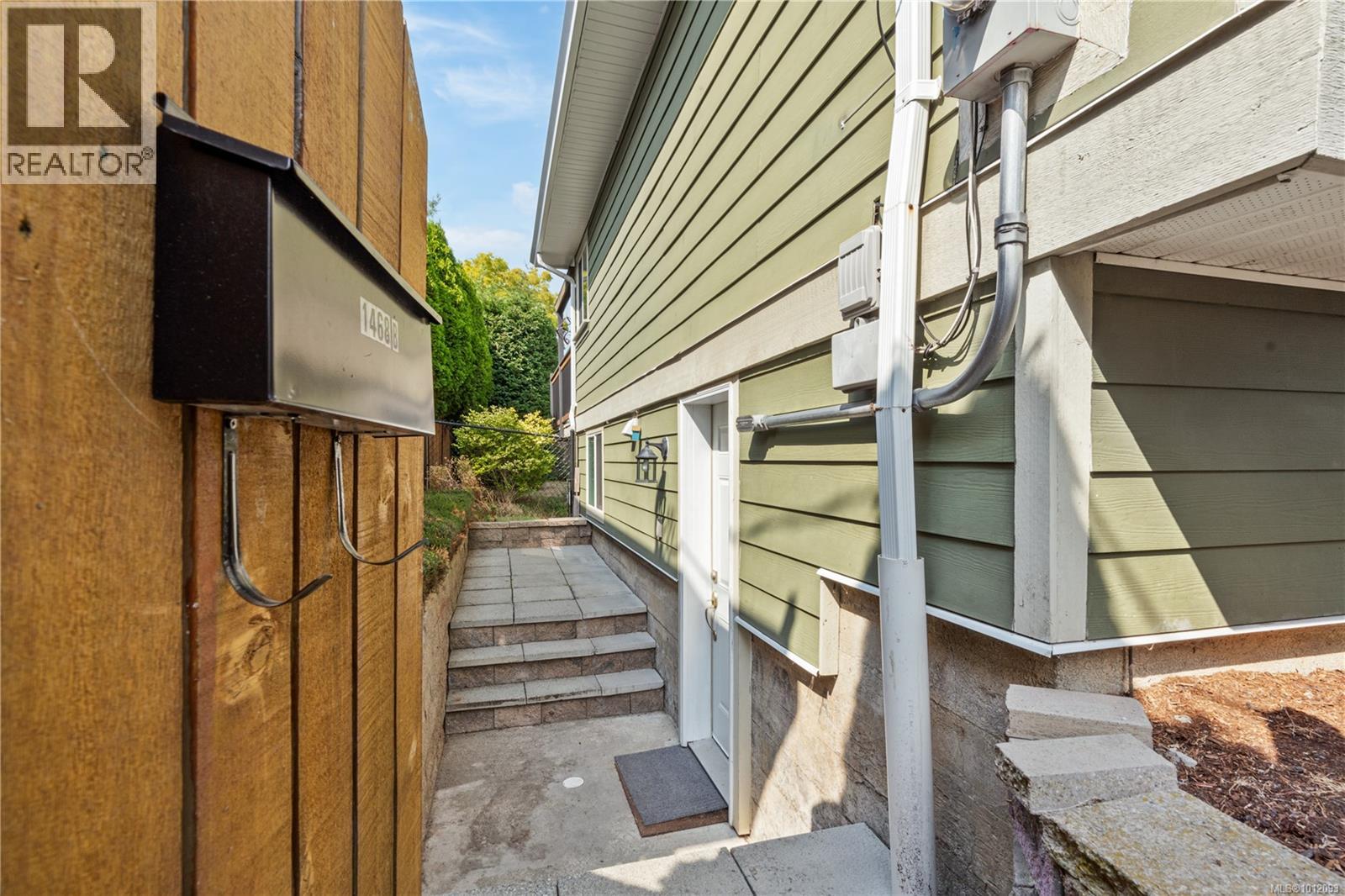 Photo 23 of 1468 Stroud Rd, Victoria BC