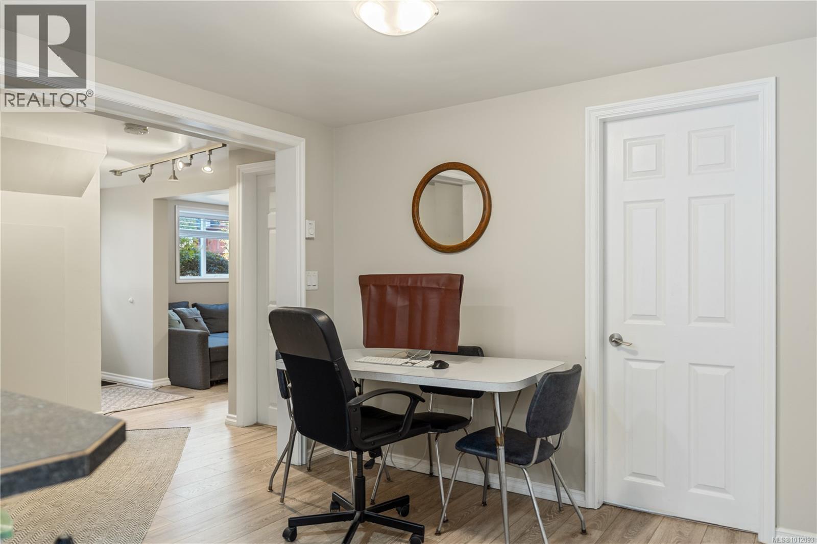 Photo 27 of 1468 Stroud Rd, Victoria BC