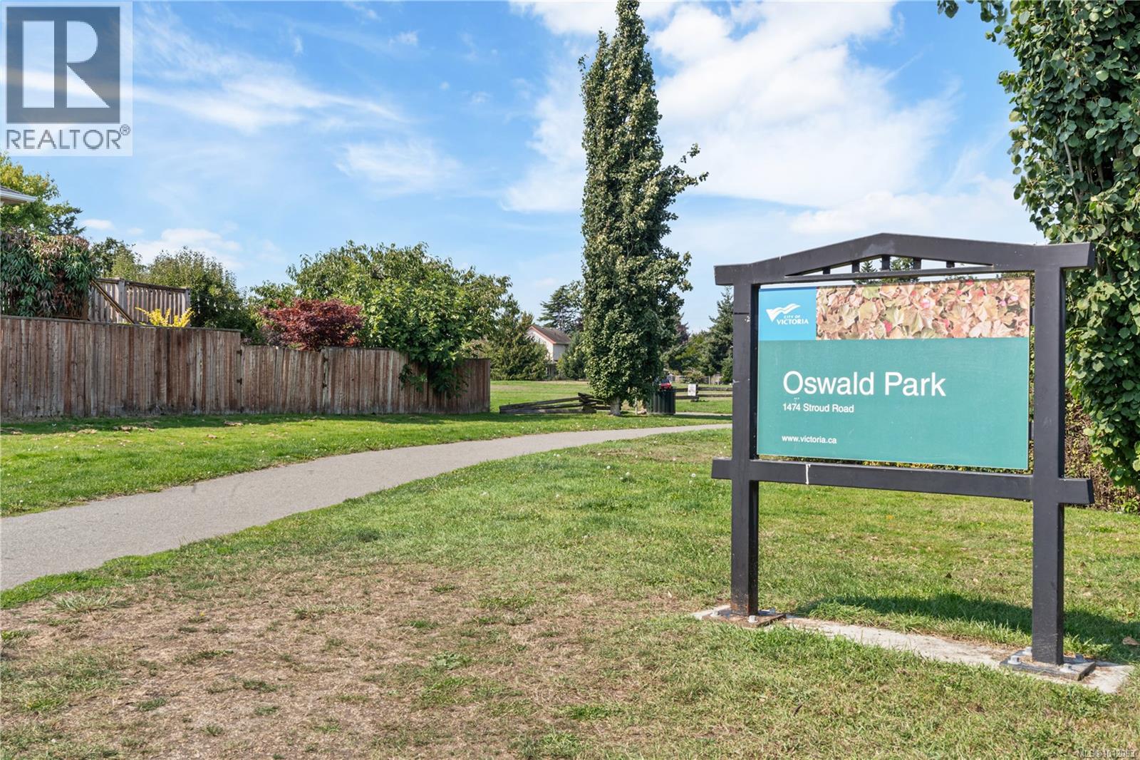 Photo 32 of 1468 Stroud Rd, Victoria BC