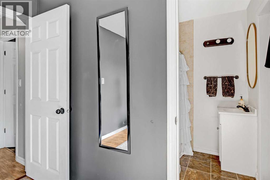 Photo 20 of 9717 73 Avenue, Grande Prairie AB
