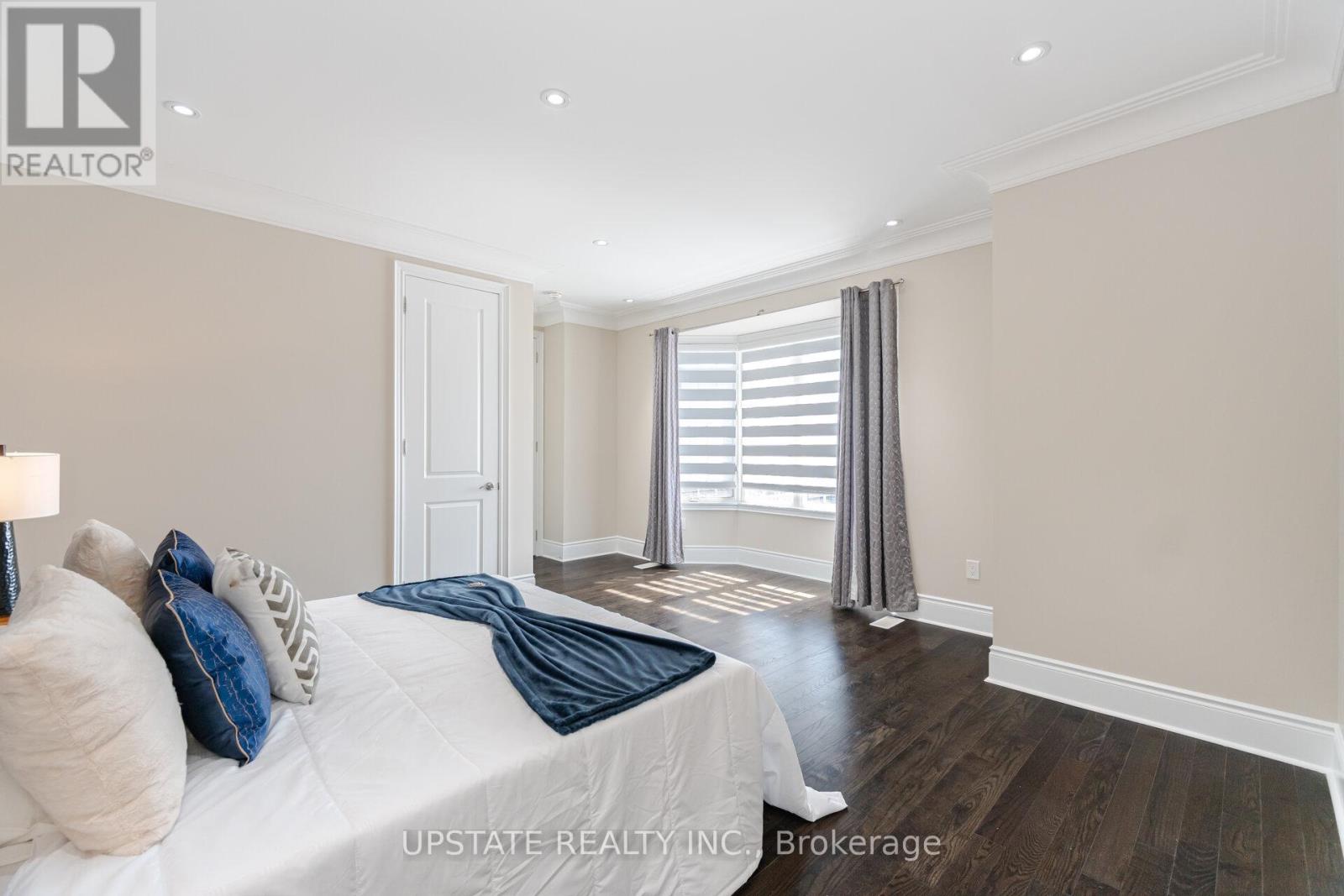 Photo 31 of 57 Elbern Markell Drive, Brampton ON