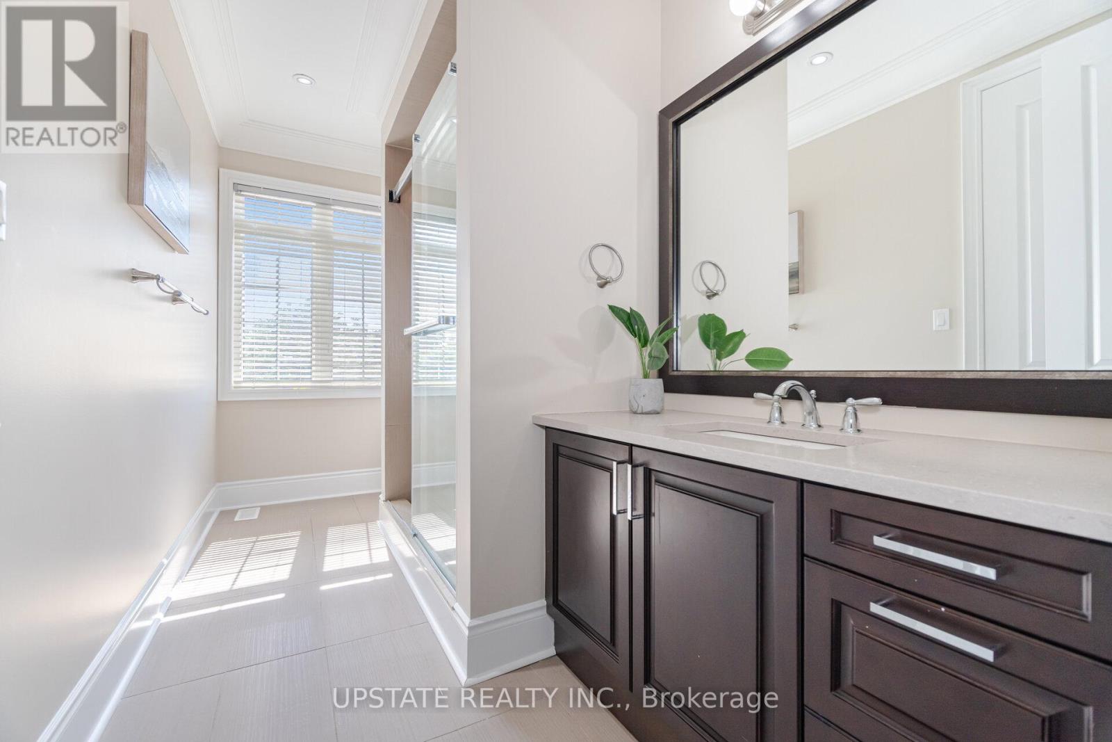 Photo 32 of 57 Elbern Markell Drive, Brampton ON