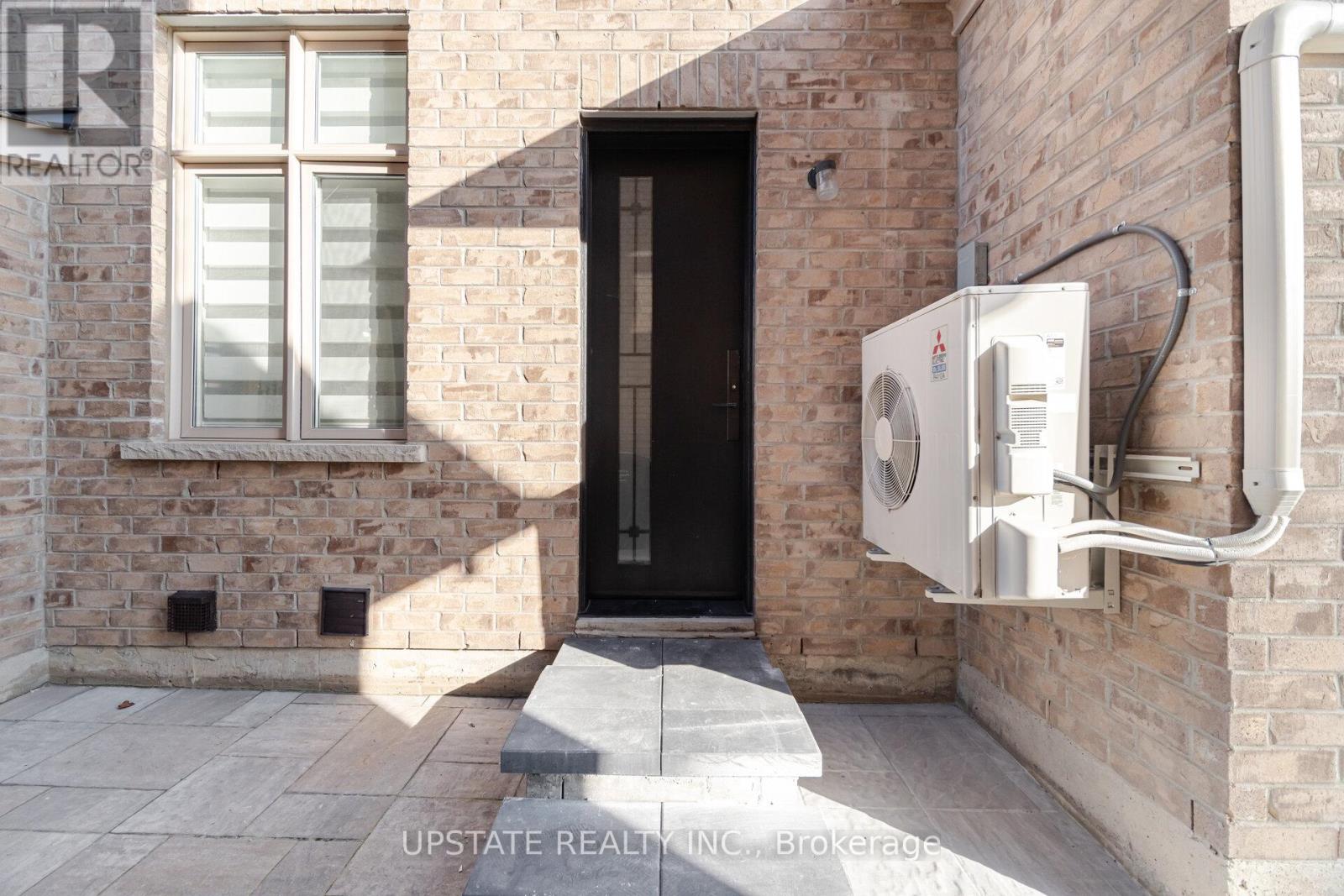 Photo 37 of 57 Elbern Markell Drive, Brampton ON