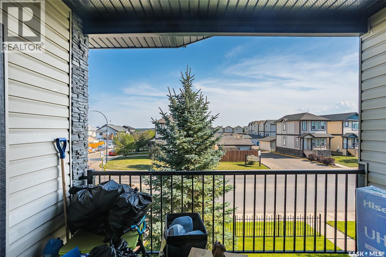 Photo 10 of 103 103 Klassen Crescent, Saskatoon SK