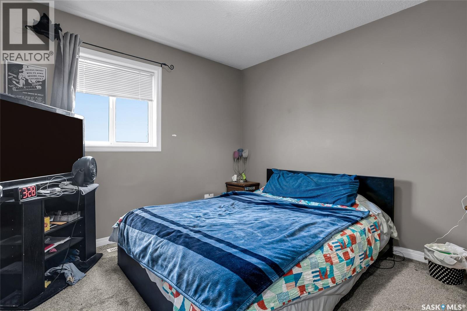 Photo 12 of 103 103 Klassen Crescent, Saskatoon SK