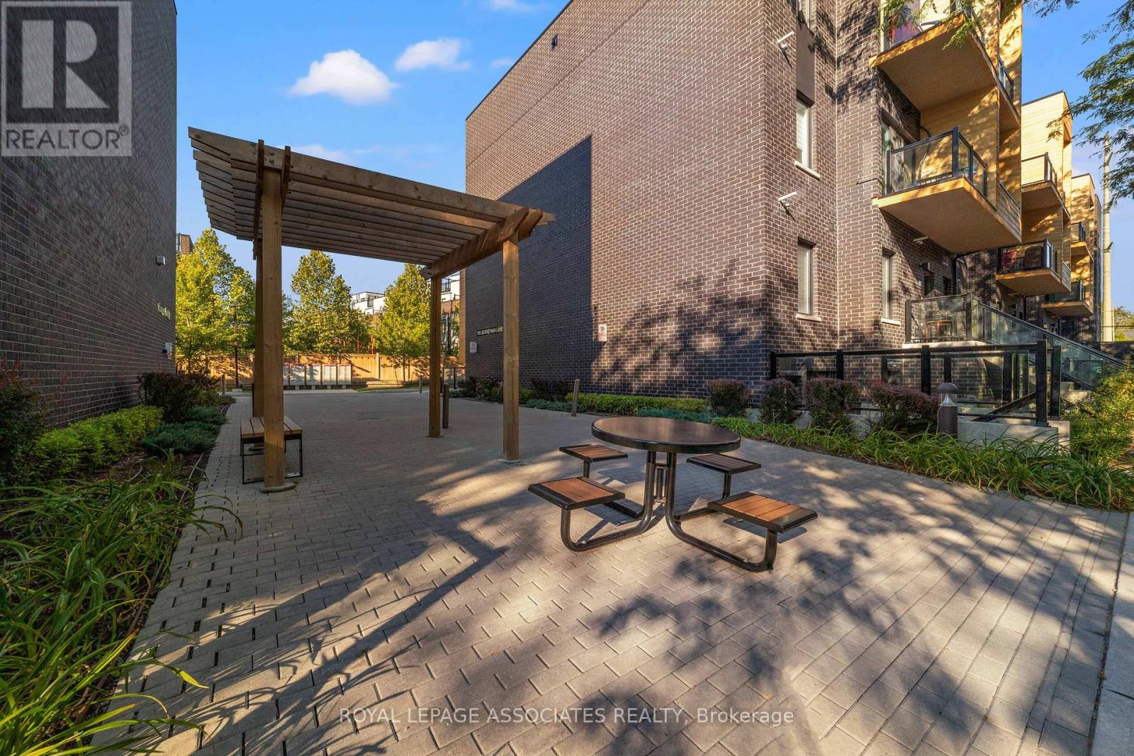 Photo 16 of 213 1165 Journeyman Lane, Mississauga ON