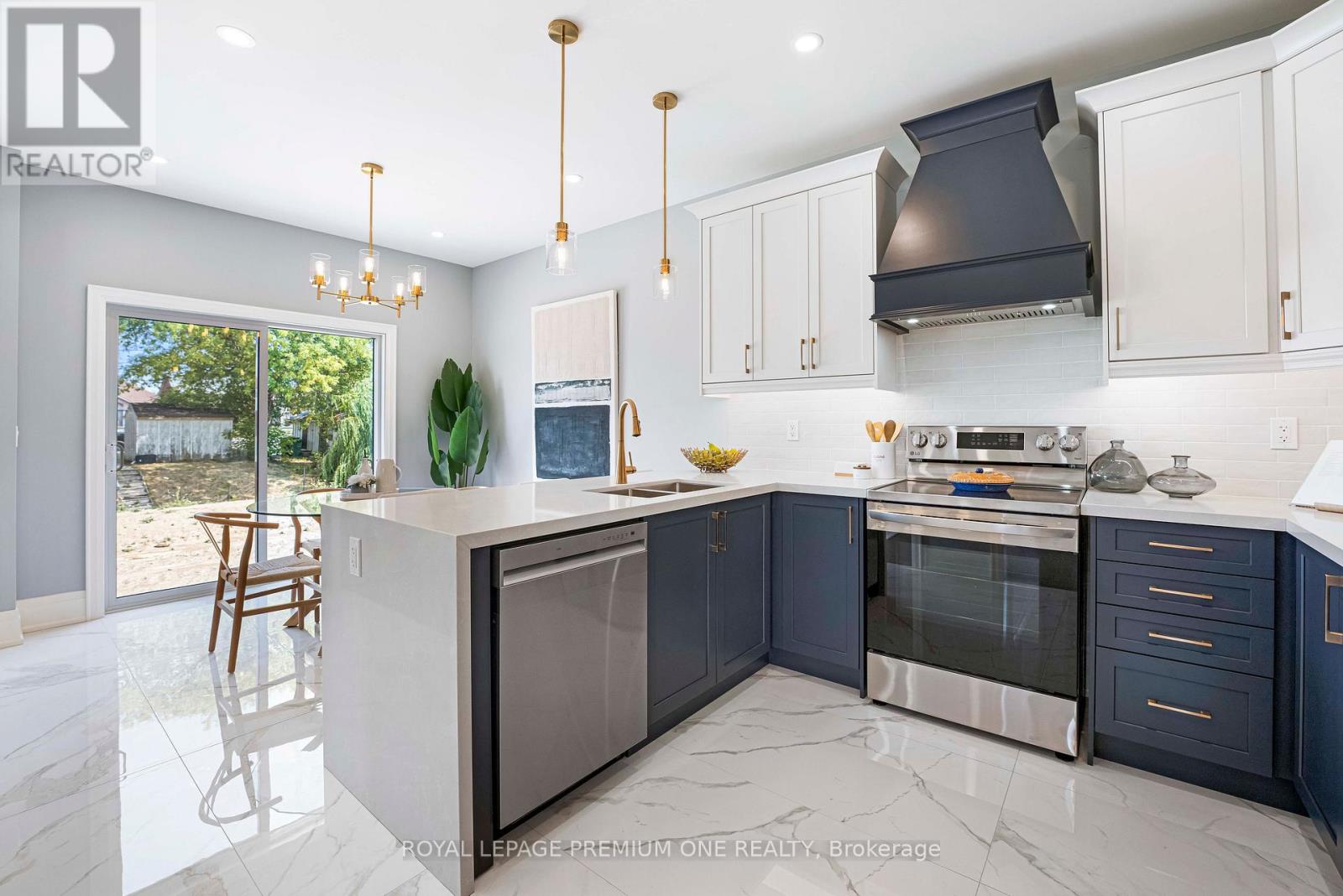 Photo 12 of 12 Jack Kenny Court, Caledon ON
