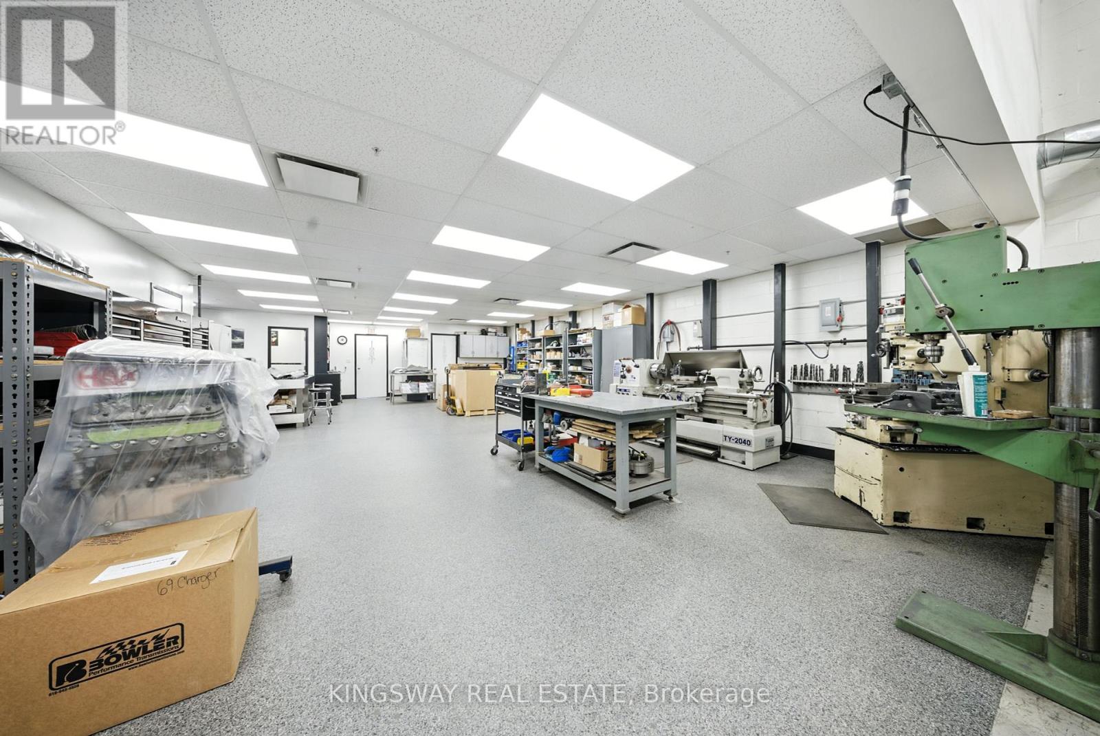 Photo 9 of 3 2359 Royal Windsor Drive, Mississauga ON