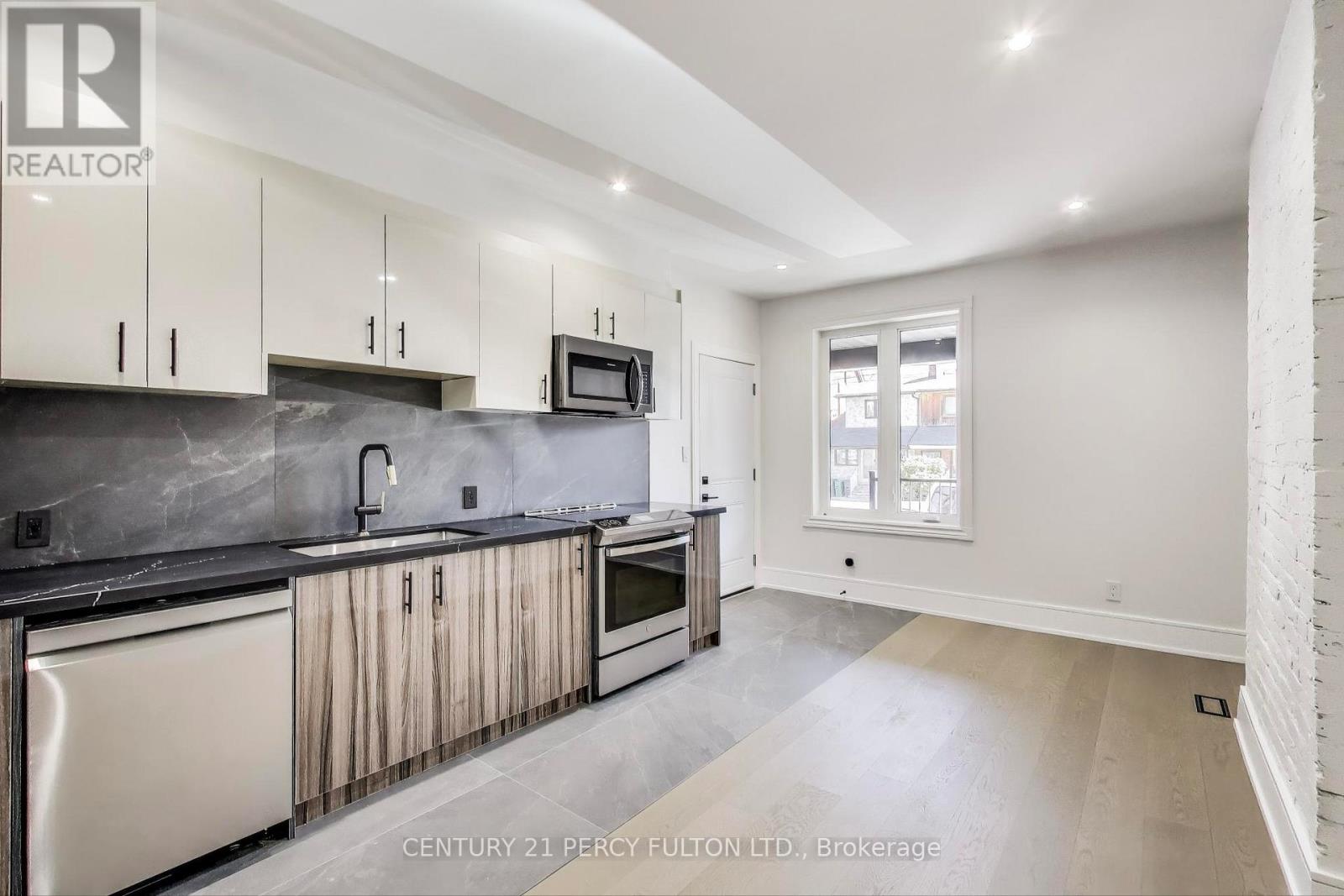 Photo 30 of Unit 1 18 Springhurst Avenue, Toronto ON