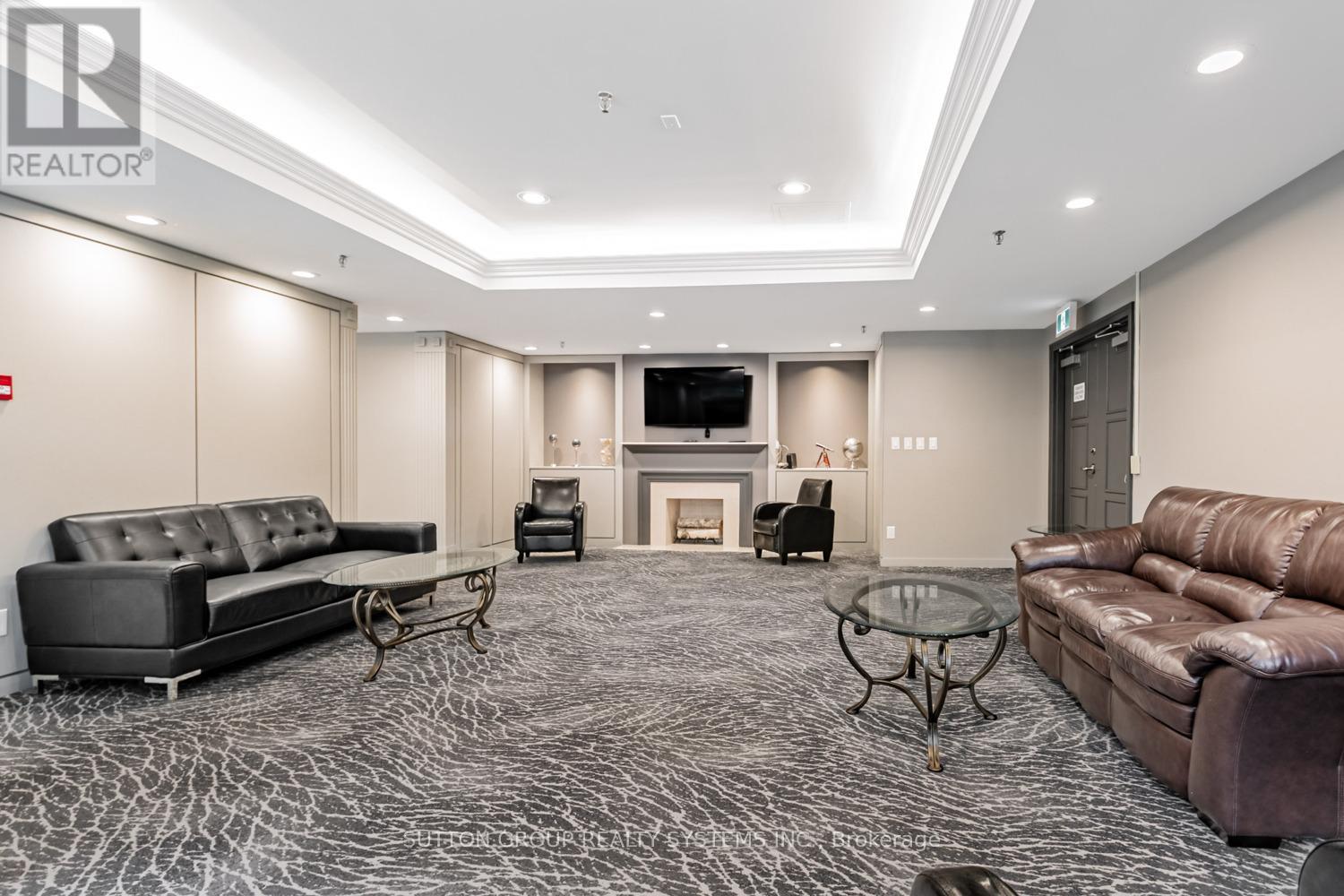 Photo 28 of 619 1001 Cedarglen Gate, Mississauga ON