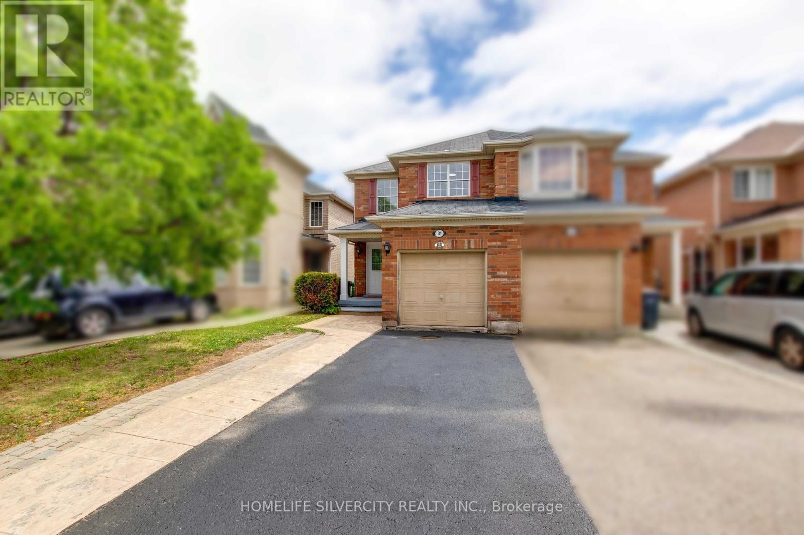 Photo 2 of 31 Garibaldi Drive, Brampton ON
