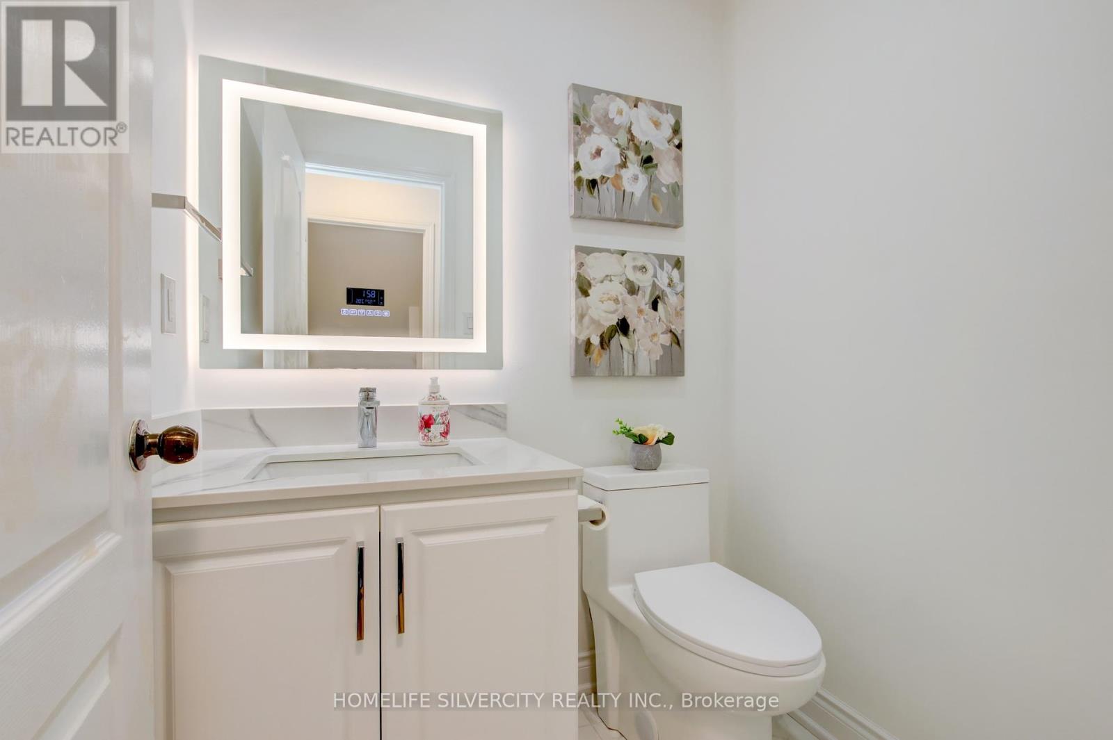Photo 21 of 31 Garibaldi Drive, Brampton ON