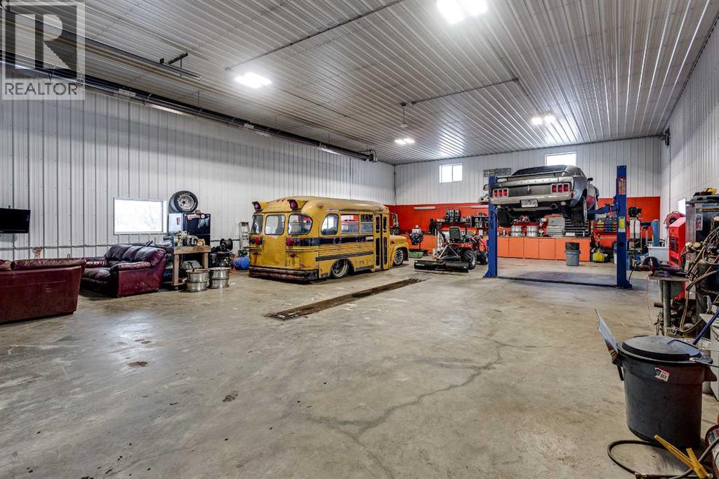 26518 Township Road 402, Rural Lacombe County