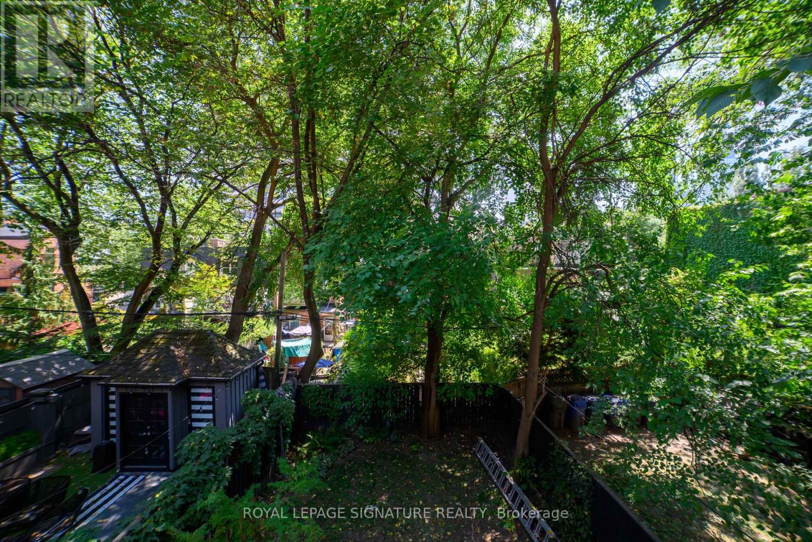 Photo 26 of 2nd 103 Gloucester Street, Toronto ON