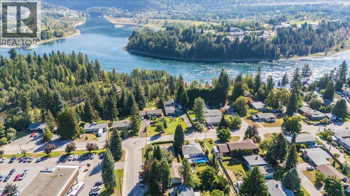 708 10TH Street, Castlegar