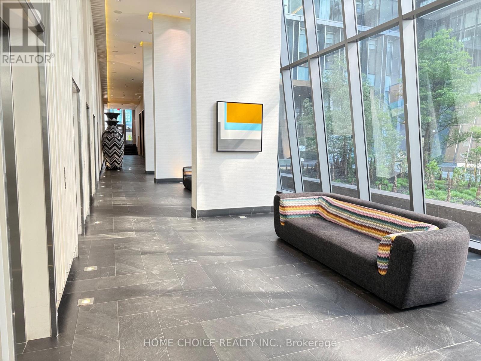 Photo 4 of 1405 42 Charles Street E, Toronto ON