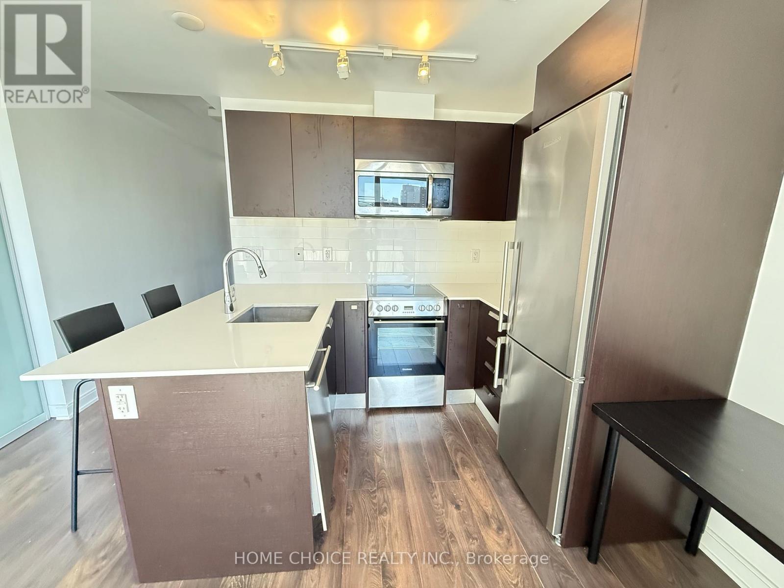 Photo 8 of 1405 42 Charles Street E, Toronto ON
