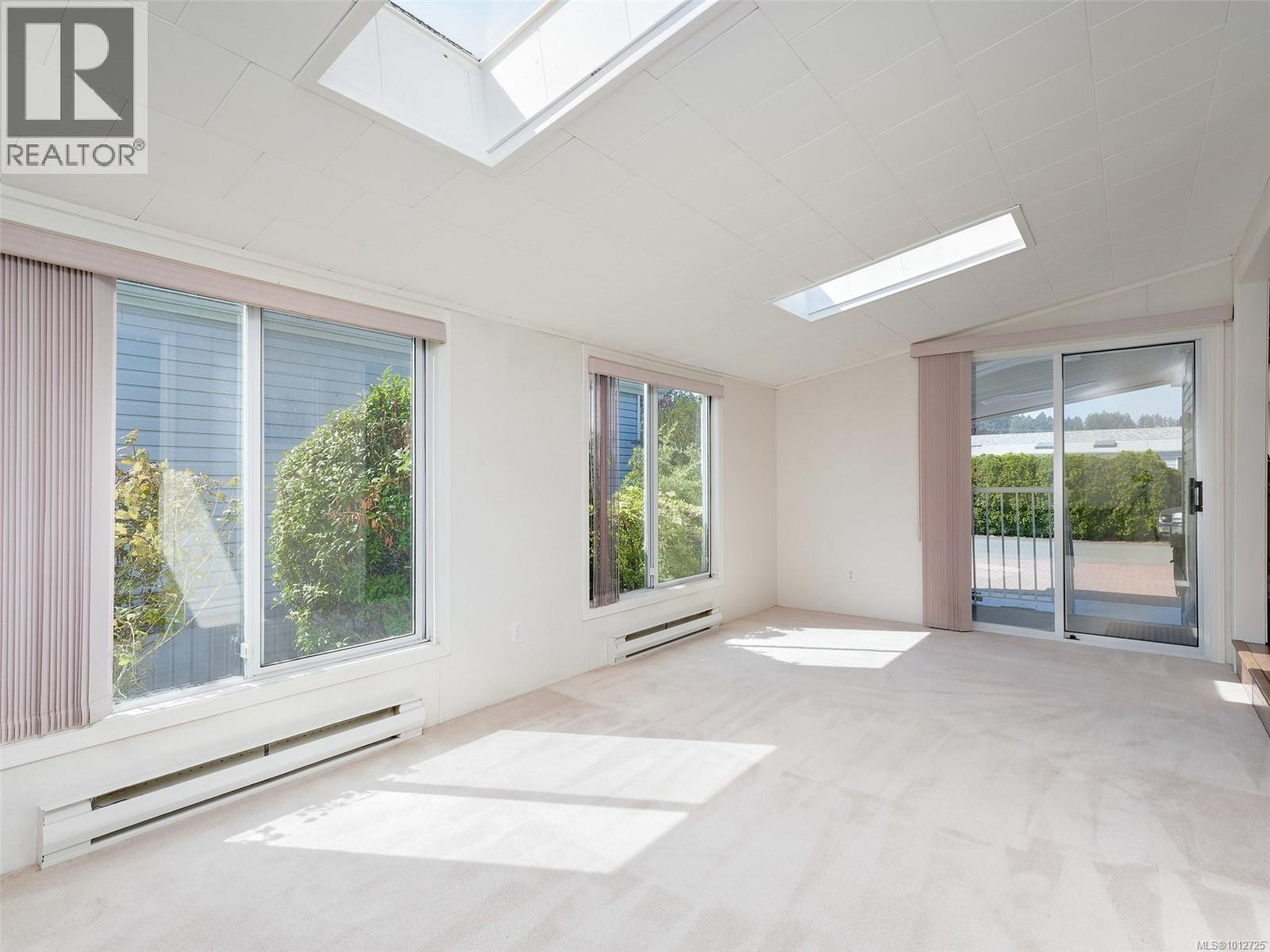 24 7401 Central Saanich Rd, Central Saanich