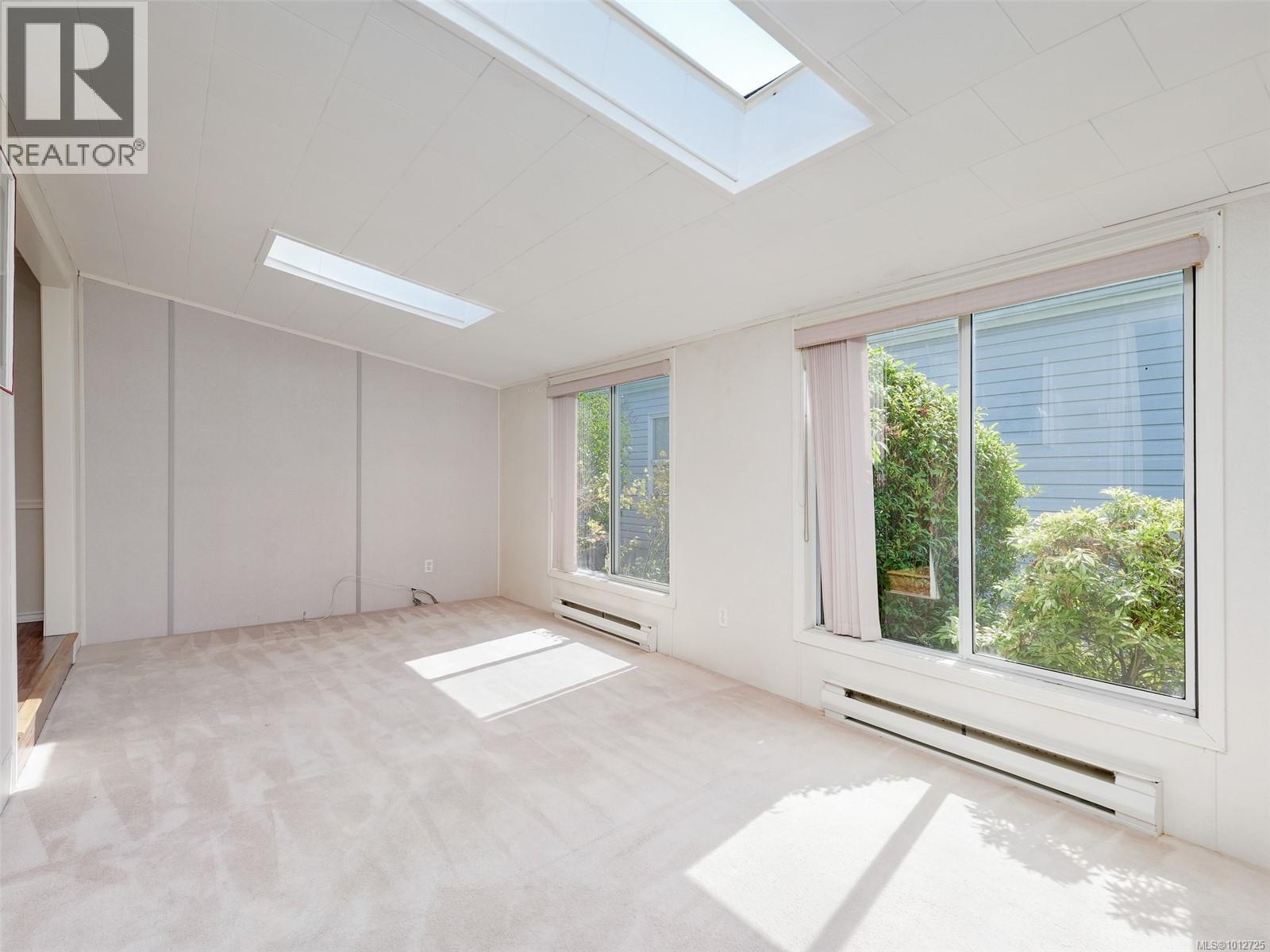 24 7401 Central Saanich Rd, Central Saanich
