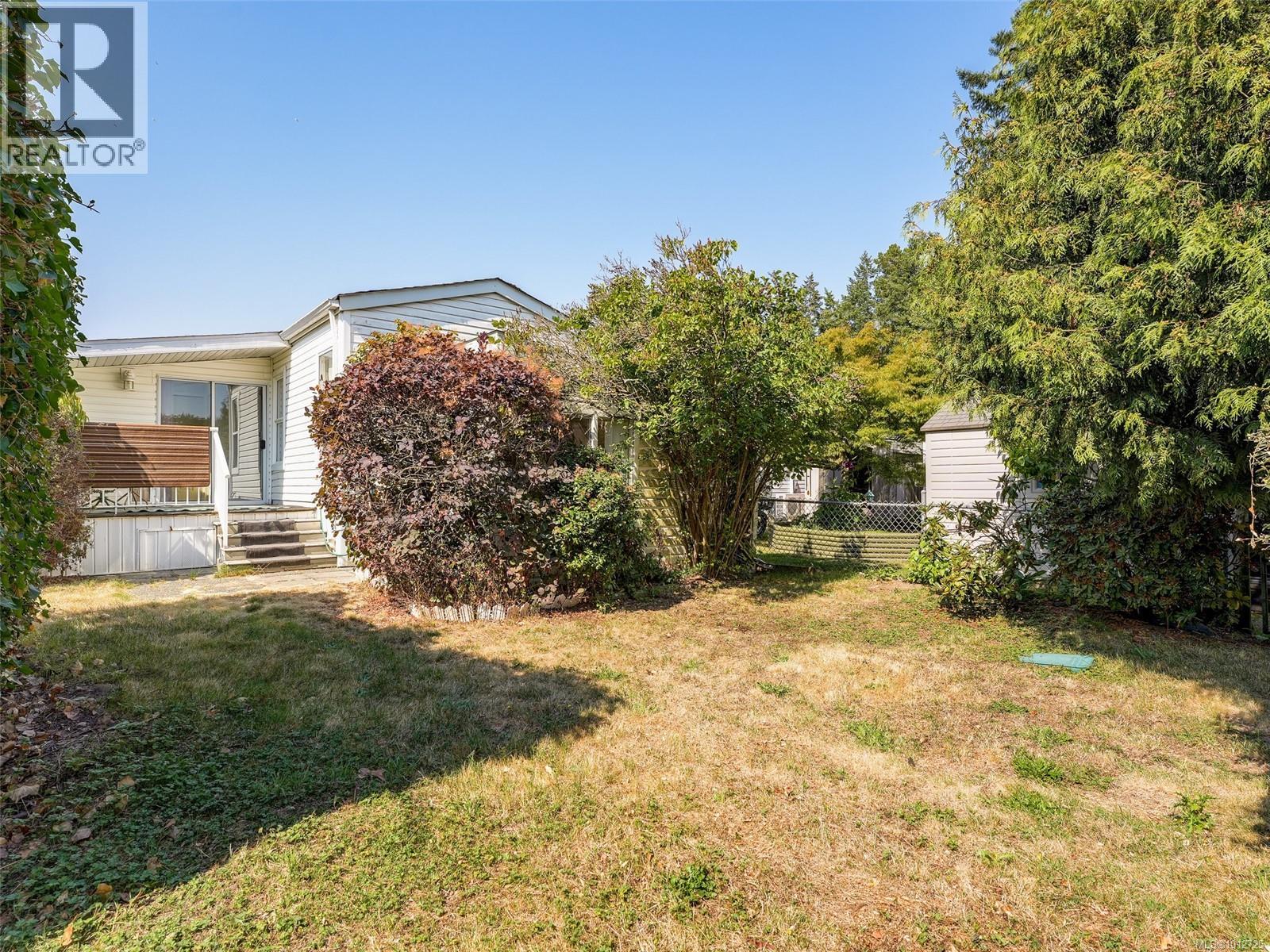 24 7401 Central Saanich Rd, Central Saanich