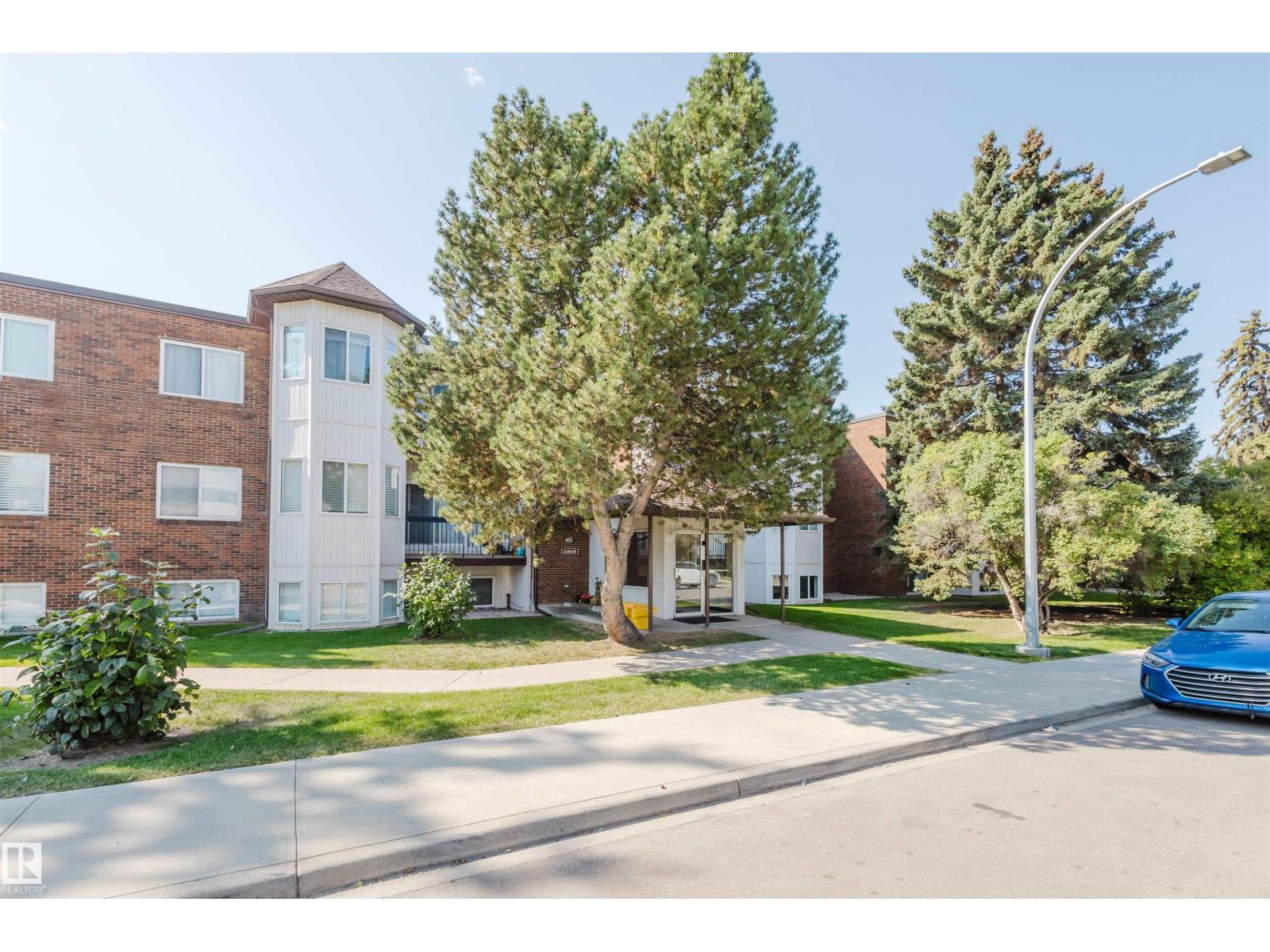 Photo 2 of 307 11415 41 Av Nw, Edmonton AB