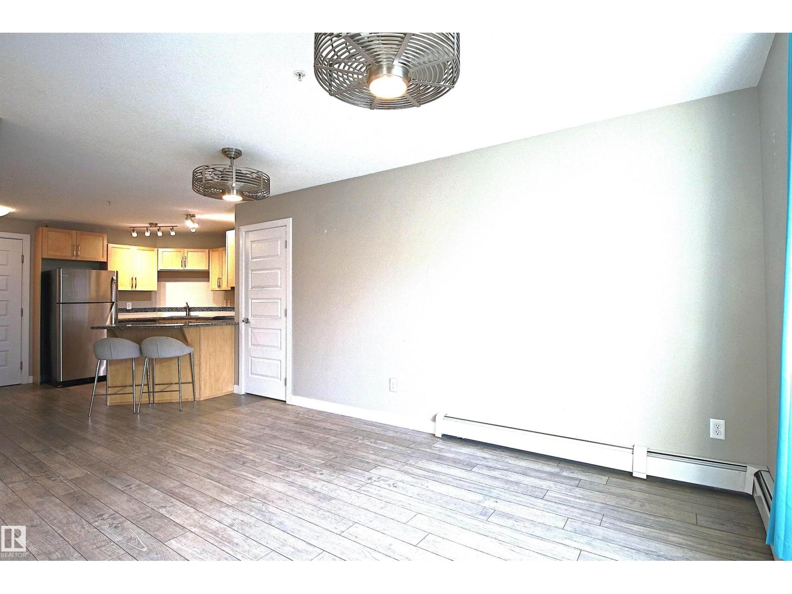 Photo 10 of 101 8515 99 St Nw, Edmonton AB