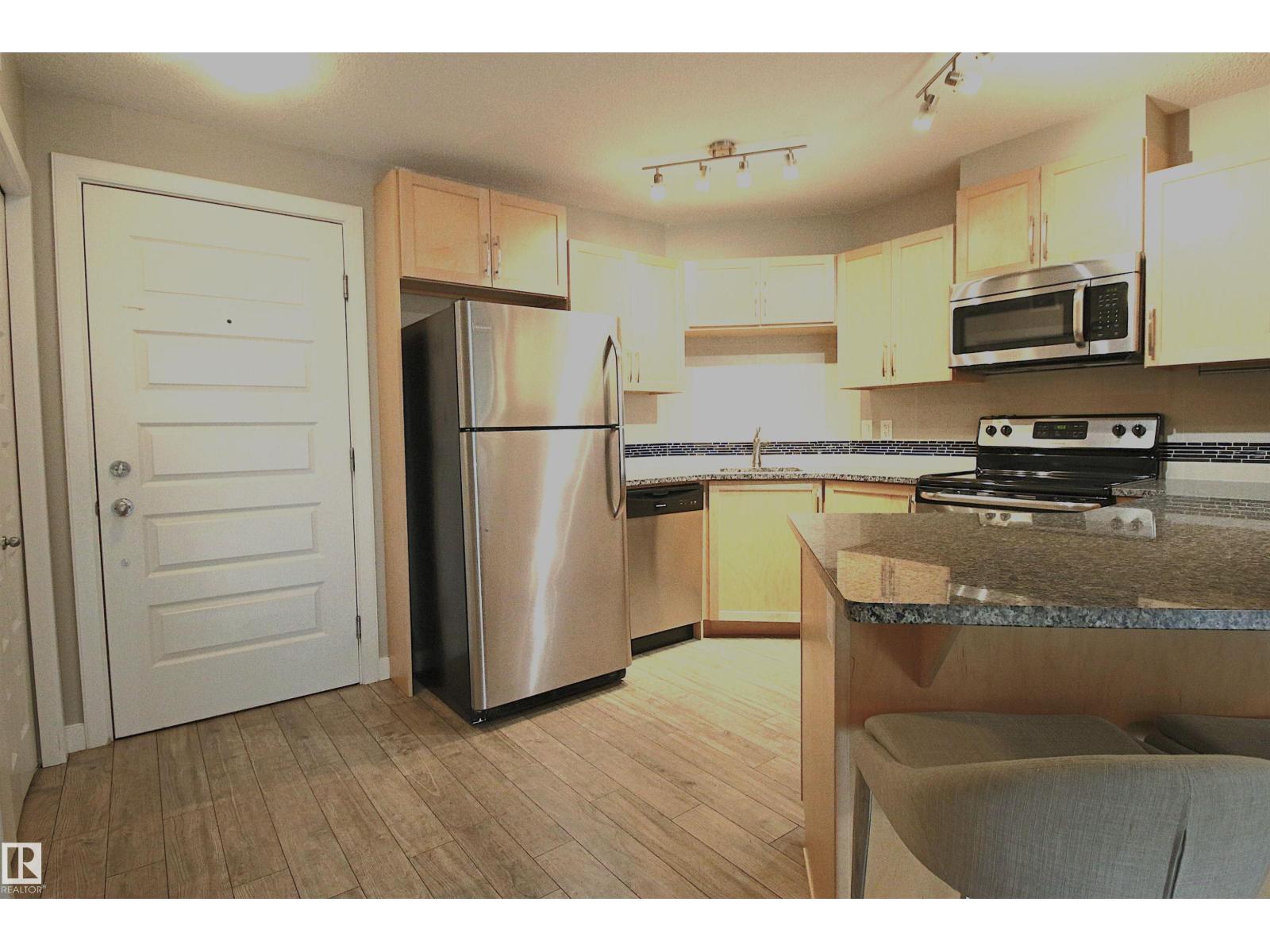 Photo 8 of 101 8515 99 St Nw, Edmonton AB