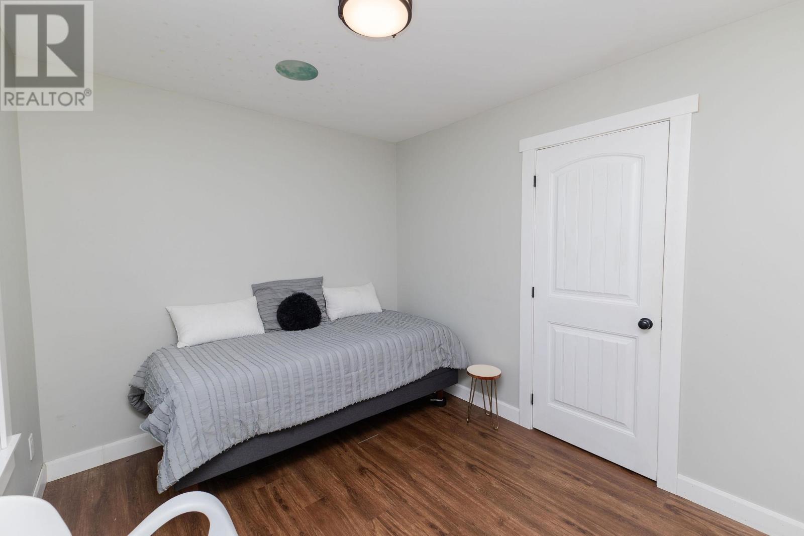 Photo 20 of 4105 Queen St E, Sault Ste Marie ON