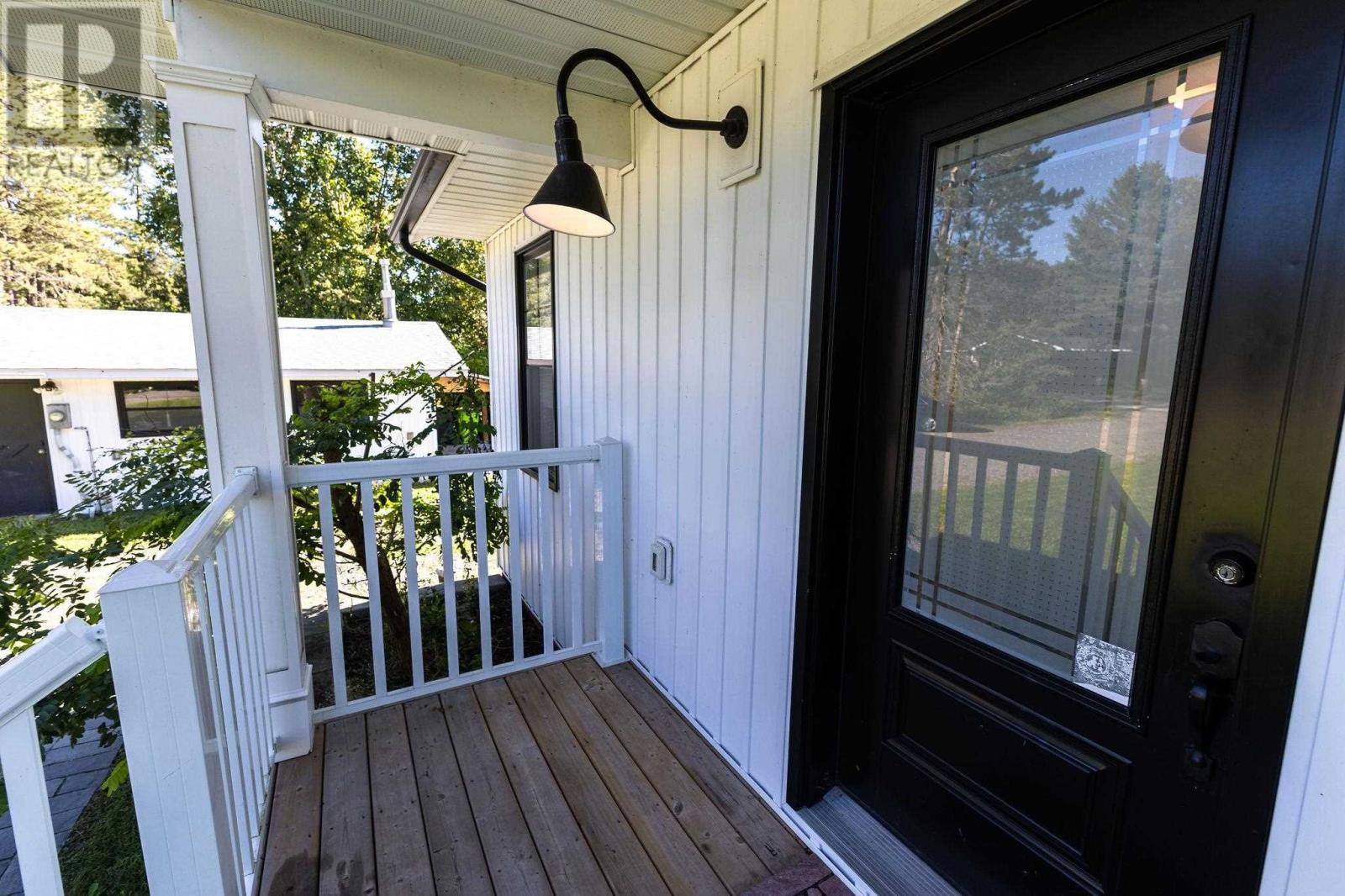 Photo 6 of 4105 Queen St E, Sault Ste Marie ON