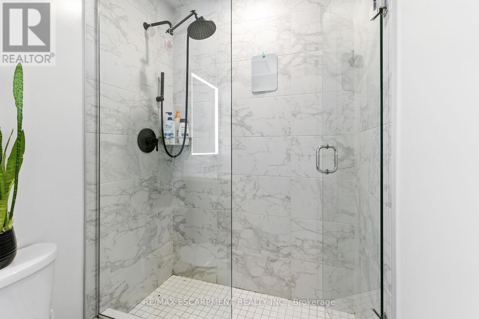 Photo 24 of 523 118 King Street E, Hamilton ON