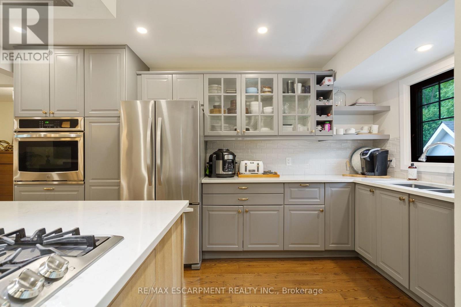 Photo 12 of 49 Ann Street, Hamilton ON
