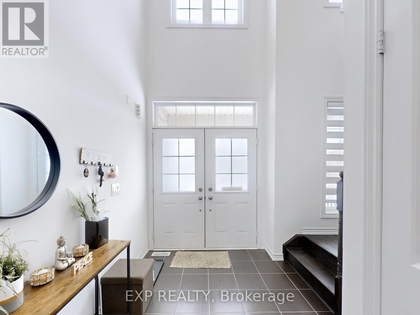 Photo 19 of 32 Doc Lougheed Avenue, Southgate ON