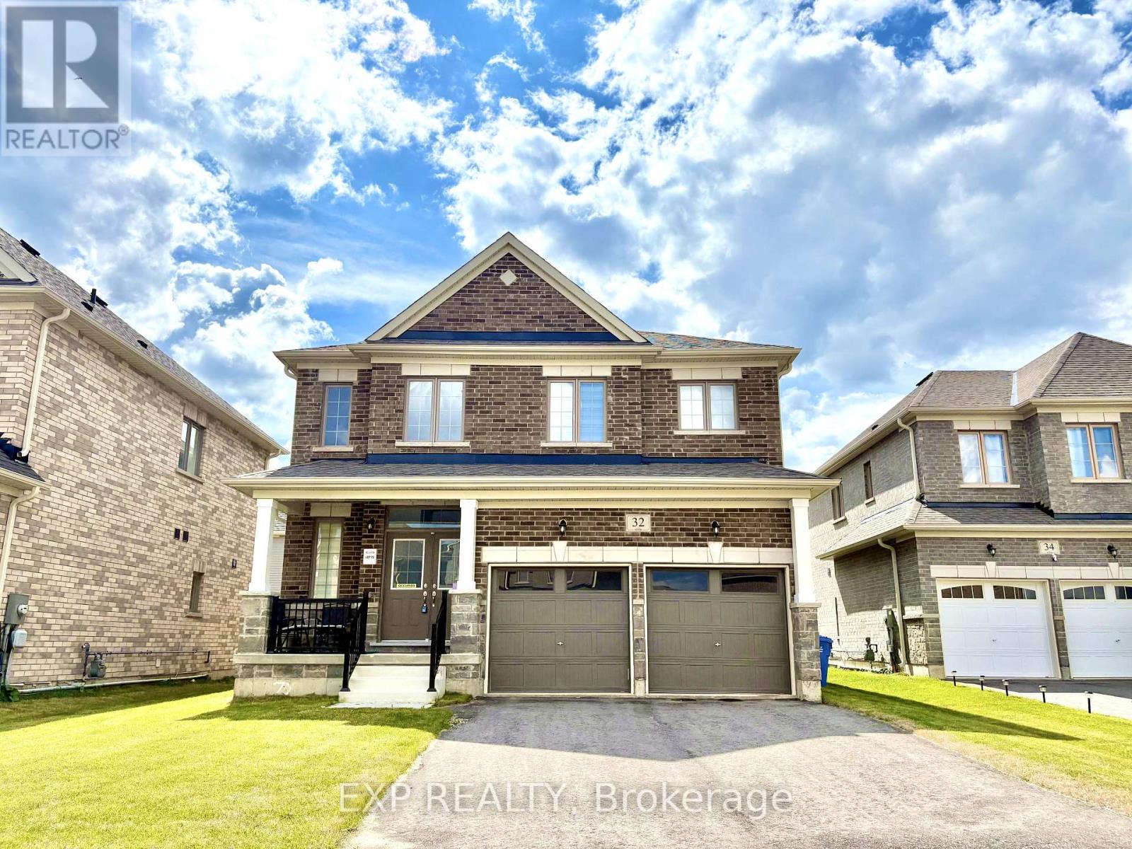Photo 2 of 32 Doc Lougheed Avenue, Southgate ON