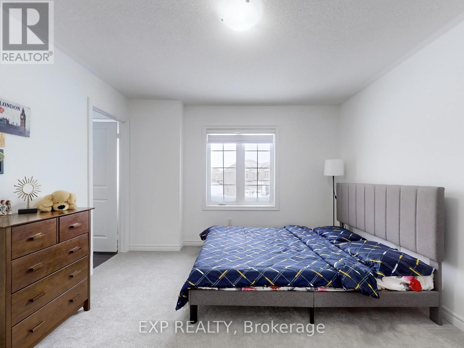 Photo 31 of 32 Doc Lougheed Avenue, Southgate ON