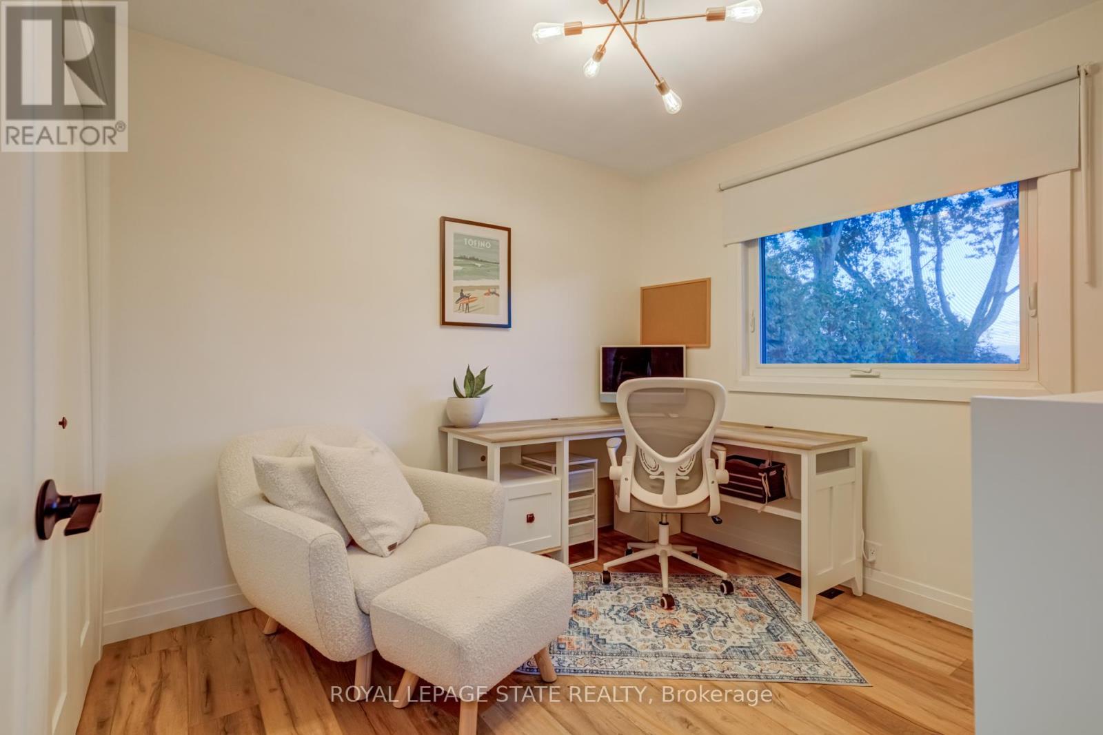 Photo 17 of 6461 Dickenson Road E, Hamilton ON