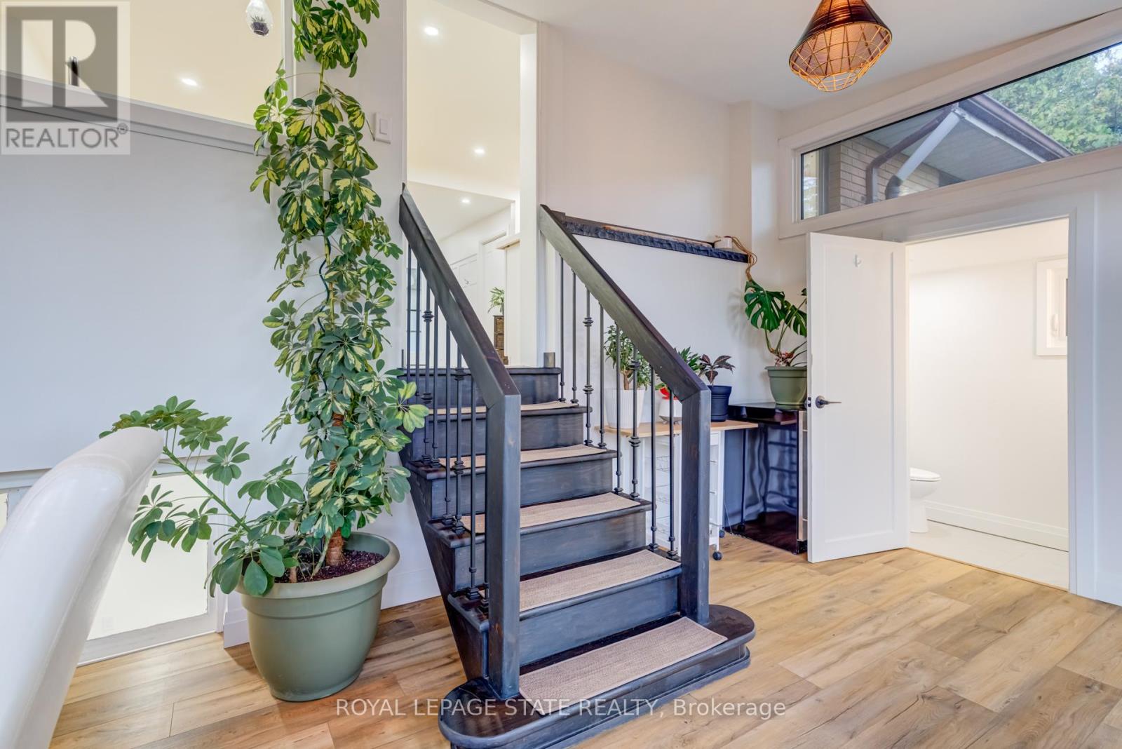 Photo 34 of 6461 Dickenson Road E, Hamilton ON