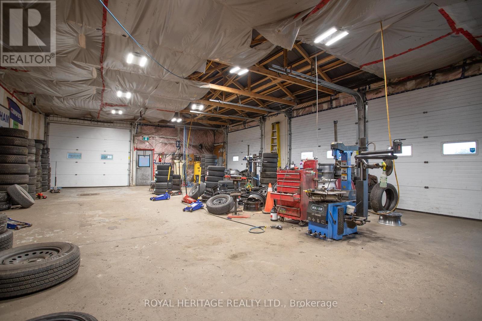 Photo 9 of 491 Ritson Road S, Oshawa ON
