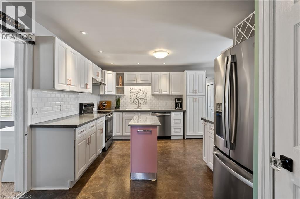Photo 16 of 99 Mill Street N, Waterdown ON