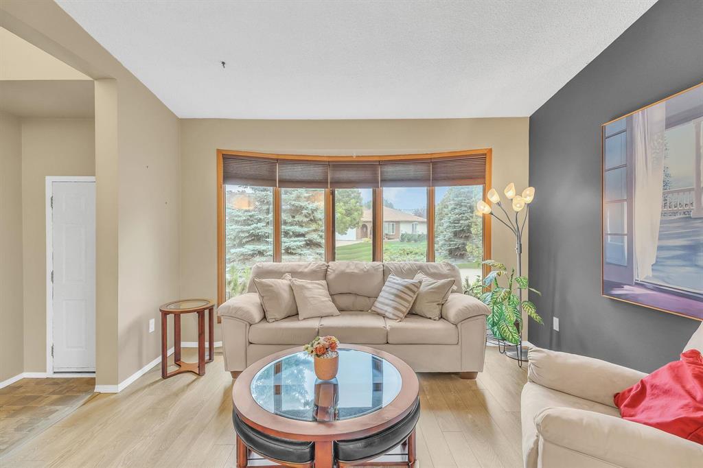 Photo 5 of 34 Gardner Cove, Winnipeg MB