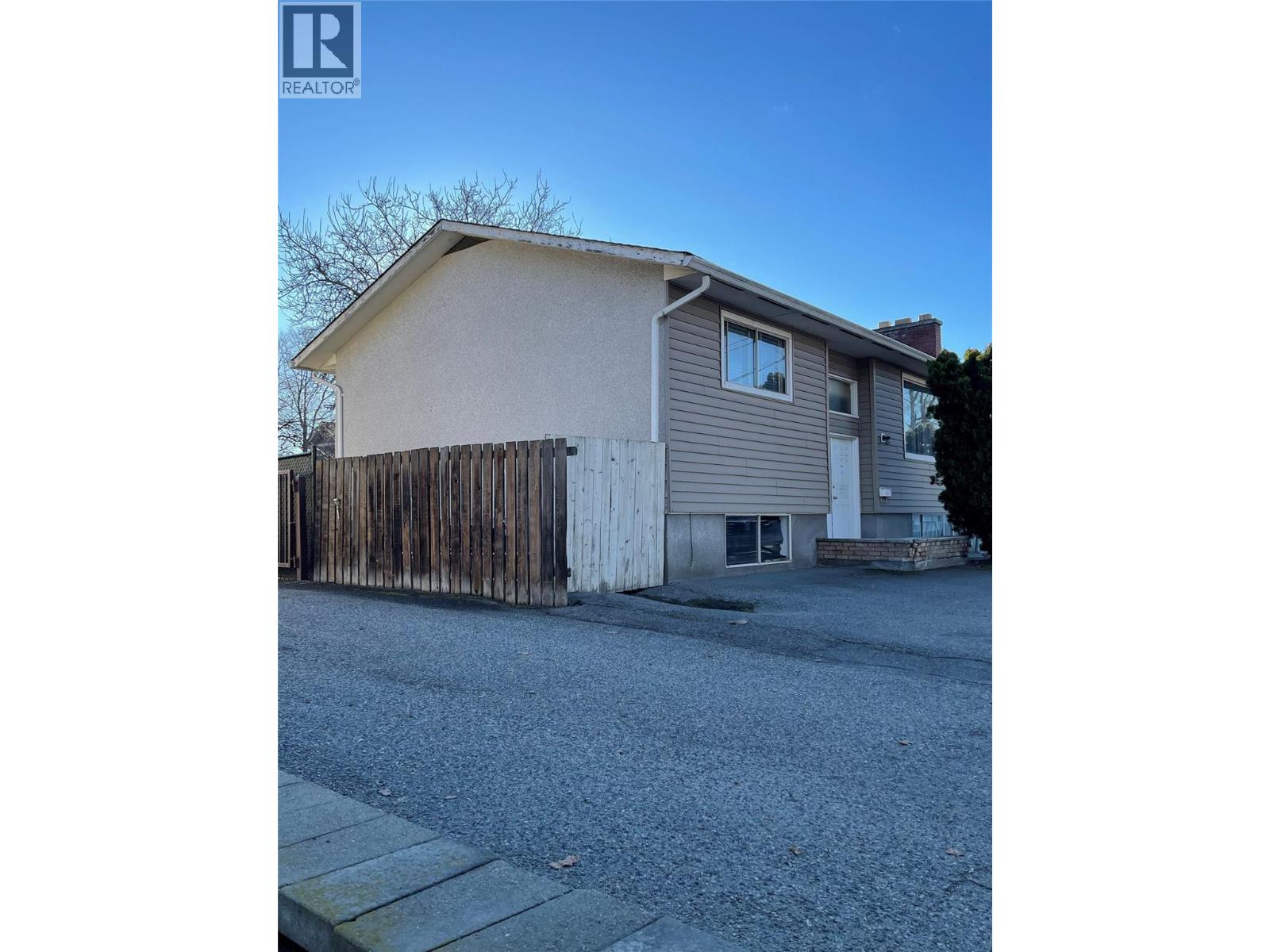  3049 Gordon Drive, Kelowna