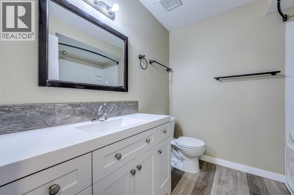 41 Bennett, Red Deer