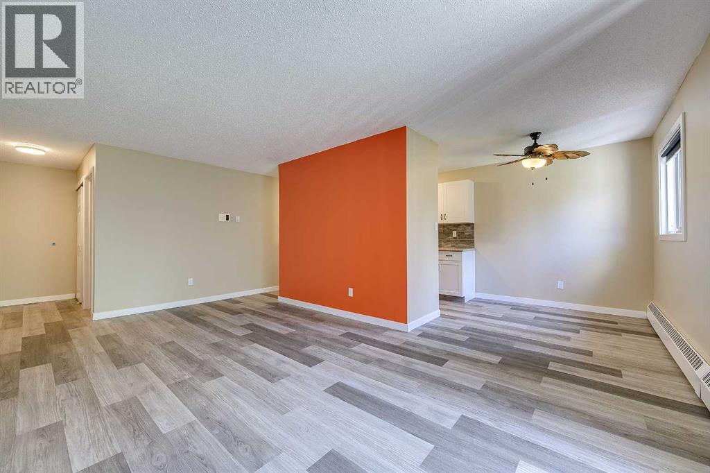 41 Bennett, Red Deer