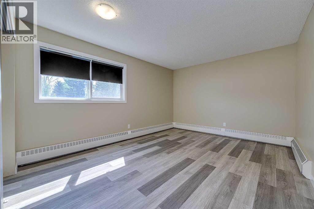 41 Bennett, Red Deer