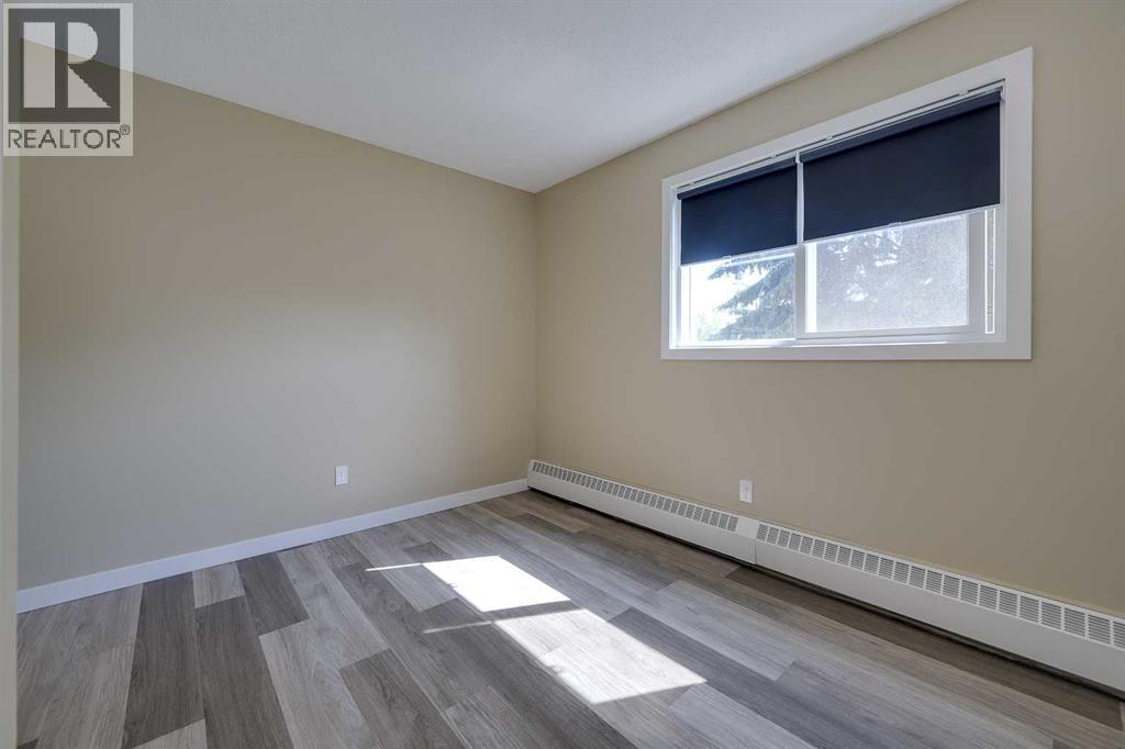 41 Bennett, Red Deer
