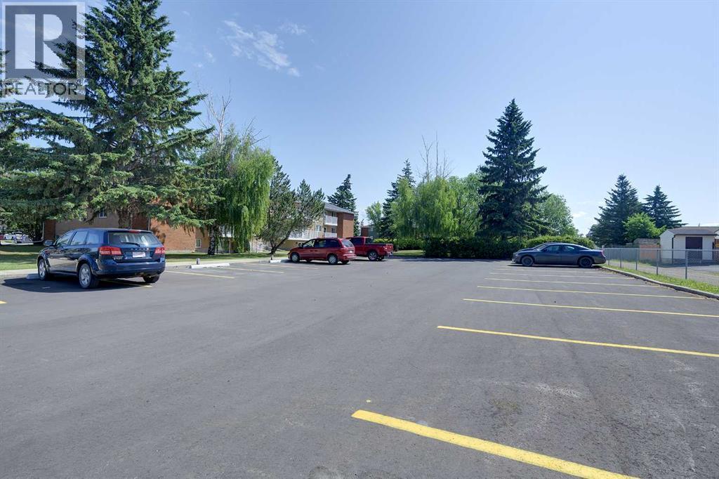 41 Bennett, Red Deer