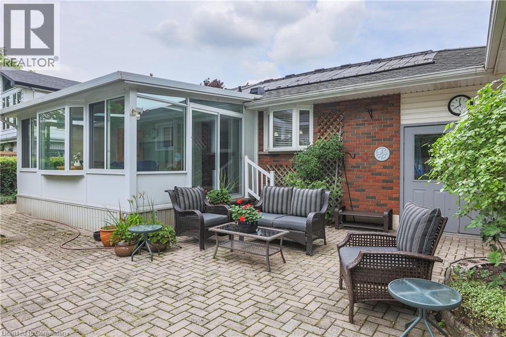 Photo 10 of 95 Mountain Avenue N, Stoney Creek ON