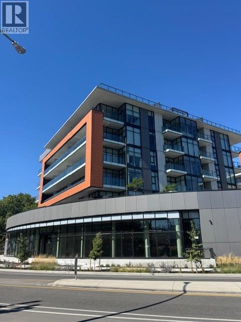 312 3389 LAKESHORE Road, Kelowna