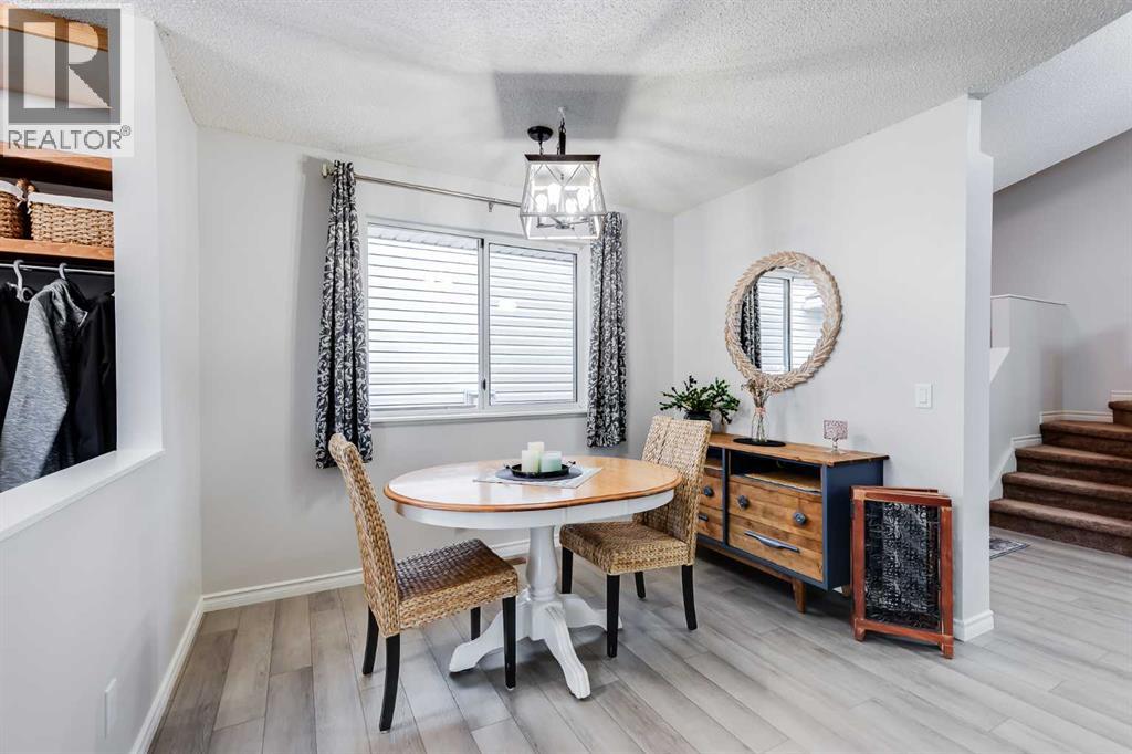Photo 10 of 19 Martinwood Court Ne, Calgary AB