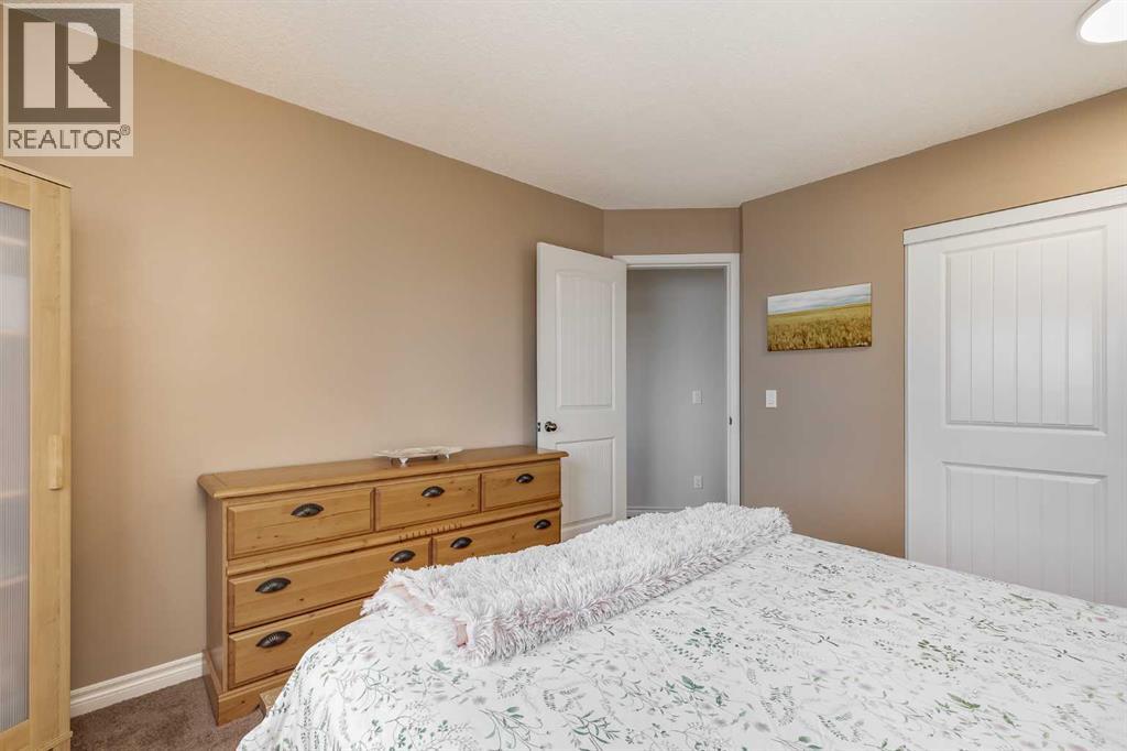 Photo 20 of 19 Martinwood Court Ne, Calgary AB