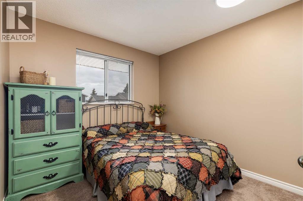 Photo 21 of 19 Martinwood Court Ne, Calgary AB